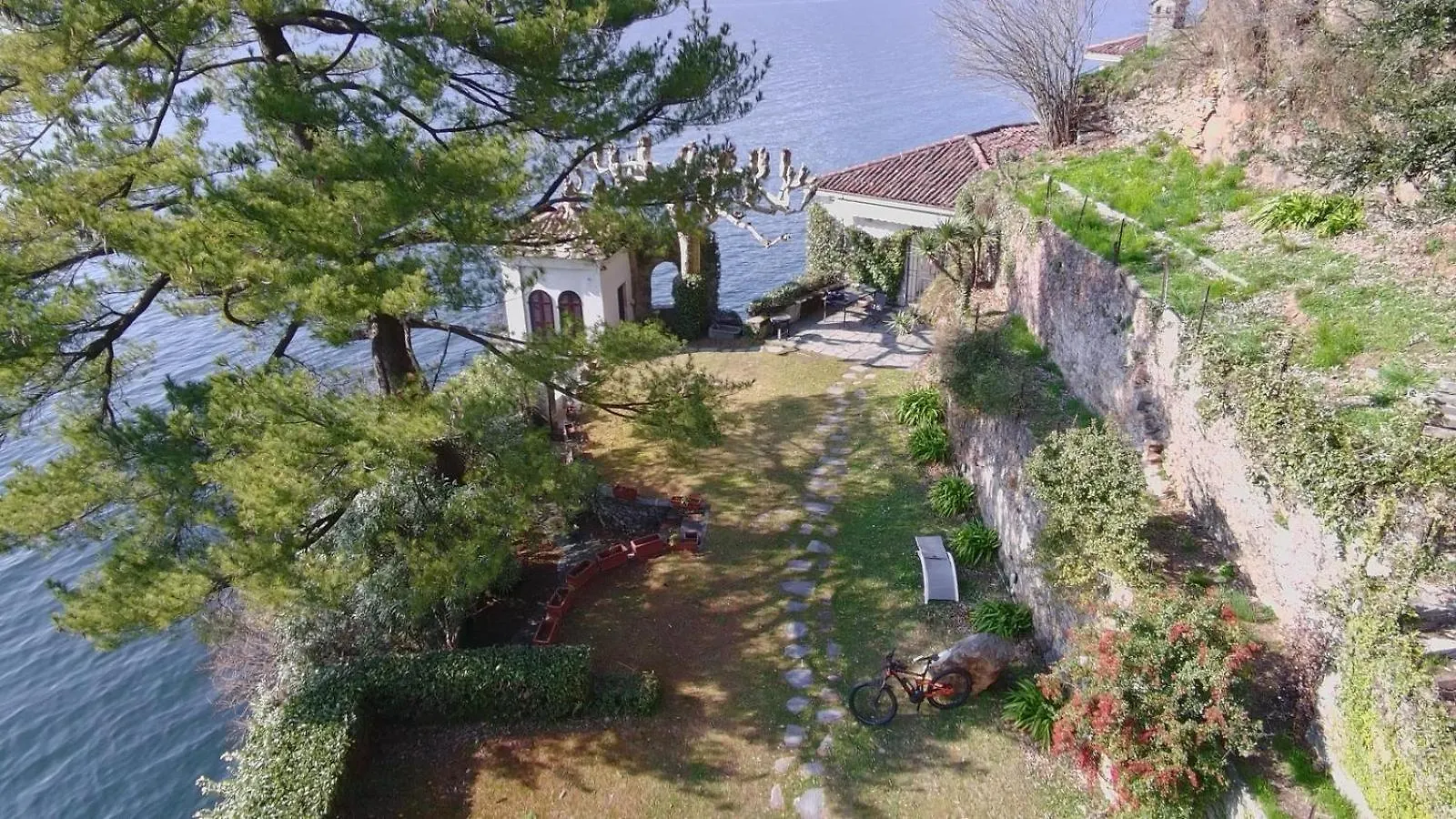 On Lake Villa Cicci E Sandro location